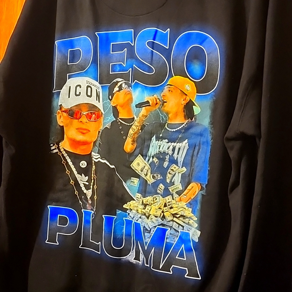 Peso pluma NEW XL hoodie sweatshirt!